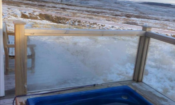 Reykholt Cabina | Blue View cabin 4B with Hot Tub