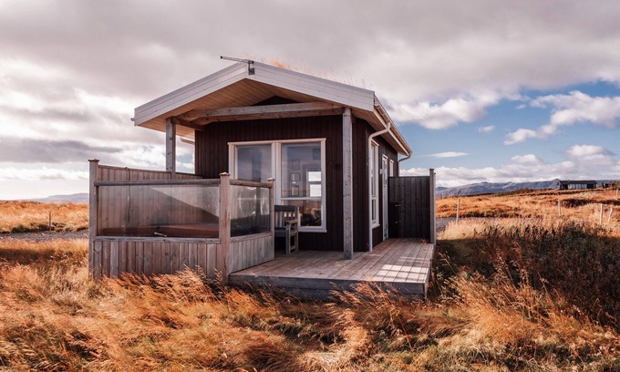 Reykholt Cabina | Blue View Cabin 5B with Hot Tub