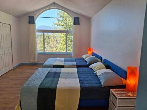 Sechelt Casa | Blue Villa by the Sea