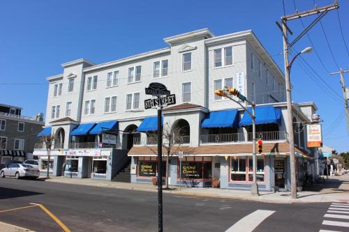 North End Hotel | Blue Water Inn