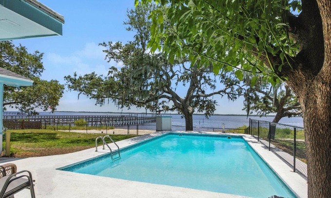 Panacea Casa | Blue Zone – Your no-stress zone for sun-soaked fun