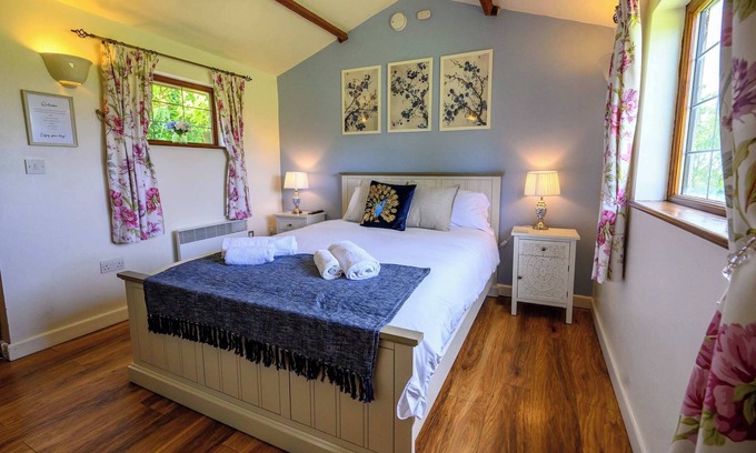 Staple Hill Apartamento | Bluebells by StayStaycations