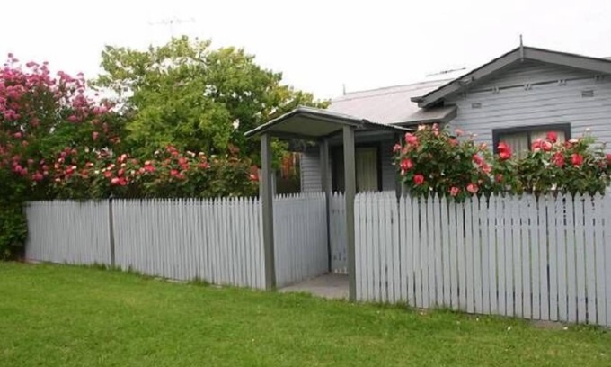 Albury Casa | Campanillas Casa Central de Albury