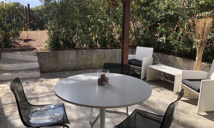 Lacona Apartamento | Blueberry apartment - studio 2/3 people - privacy - surrounded by greenery