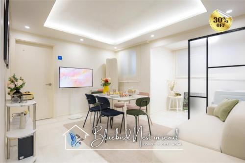 Samseon-dong Apartamento | Bluebird Nest,서울 중심가에 위치,리모델링된 모던 하우스,무료주차,지하철6분,종로,인사동,청계천,명동