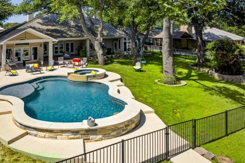 Kingsland Casa | Bluebonnet Retreat Haven