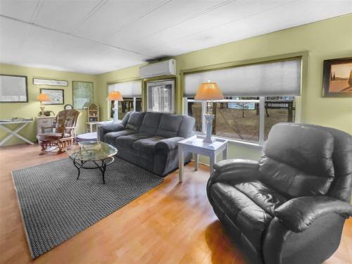 Sisters Casa | Bluegrass