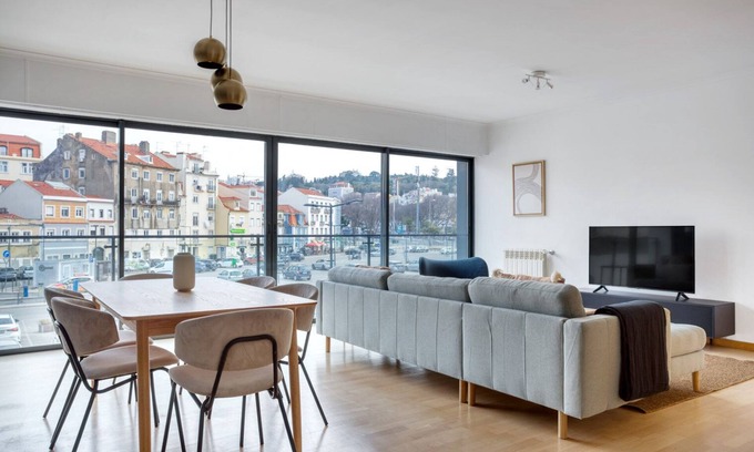 Alcantara Apartamento | Blueground | Alcantara, fully furnished
