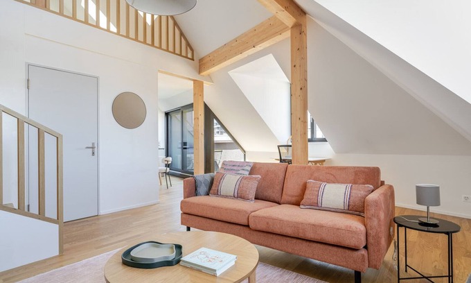 Alt-Wiedikon Casa | Blueground | Alt-Wiedikon, AC & elevator, nr Uetliberg