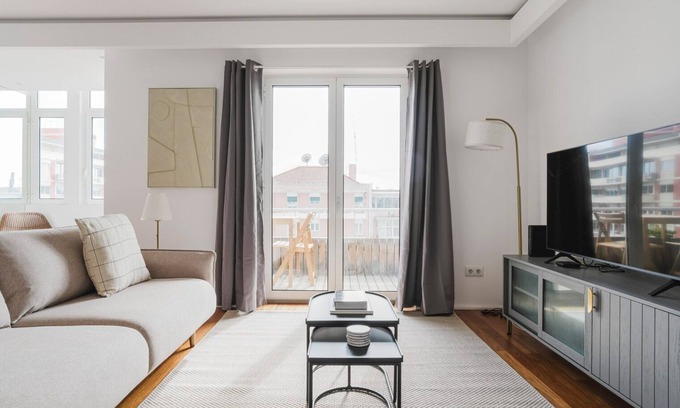 Alvalade Apartamento | Blueground | Alvalade 3bd apartment