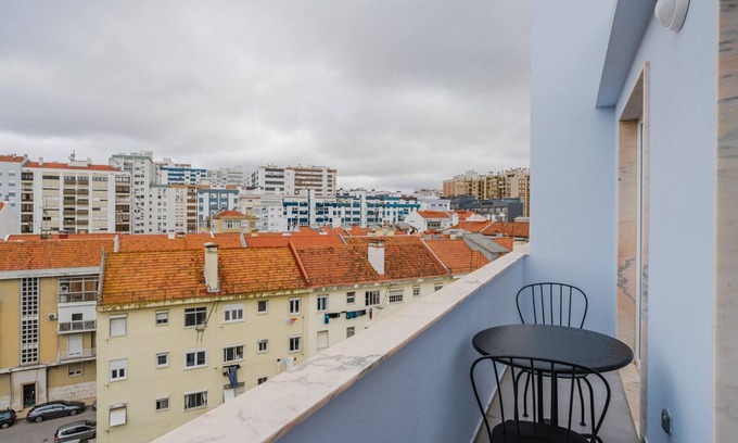 Benfica Apartamento | Blueground | Benfica, furnished, washer, a/c