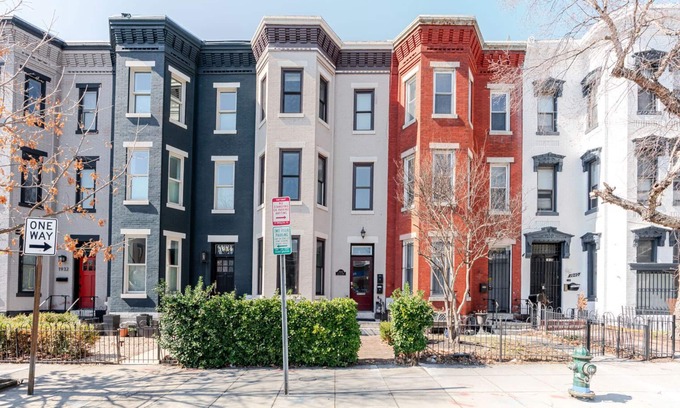 U Street Corridor Casa | Blueground | Dupont Circle, garden & w/d, nr park