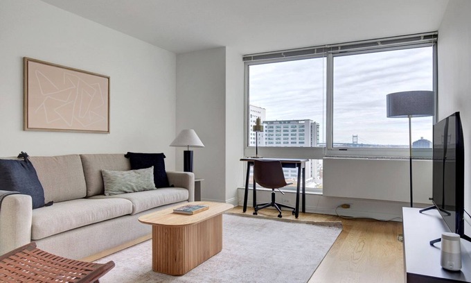 Upper East Side Apartamento | Blueground | East Harlem, pool, nr Central Park