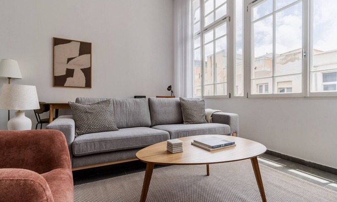 Florentin Apartamento | Blueground | Florentine, Full of light, Historical (TLV-12)