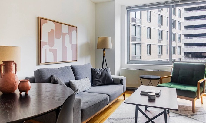 Hunters Point Apartamento | Blueground | Long Island City, pool, nr Gantry Plaza
