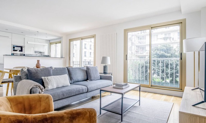 Quartier de la Goutte-d'Or Apartamento | Blueground | Montmartre, furnished, elevator