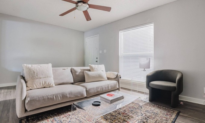 Cherrywood Apartamento | Blueground | Mueller 1bd, BBQ, Pool, AC, nr Downtown