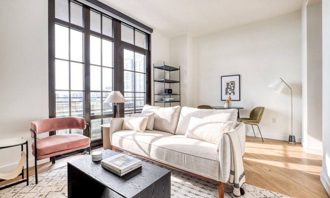 Gallaudet Apartamento | Blueground | Northeast Washington, pool, nr Union Market