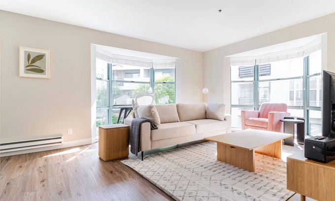 China Basin Apartamento | Blueground | South Beach, pool & w/d, nr SFMOMA