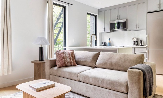 Williamsburg Apartamento | Blueground | South Williamsburg, view, nr Domino Park