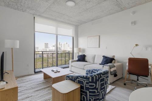 Edgewater Apartamento | Blueground Wynwood gym roof pool nr dining MIA-93