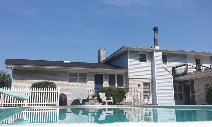 Florence Casa | Blueview 2 bedroom w/ pool