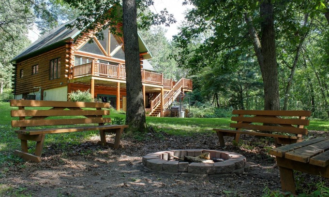 Wisconsin Dells Casa | Vista de farol cerca del río Wisconsin