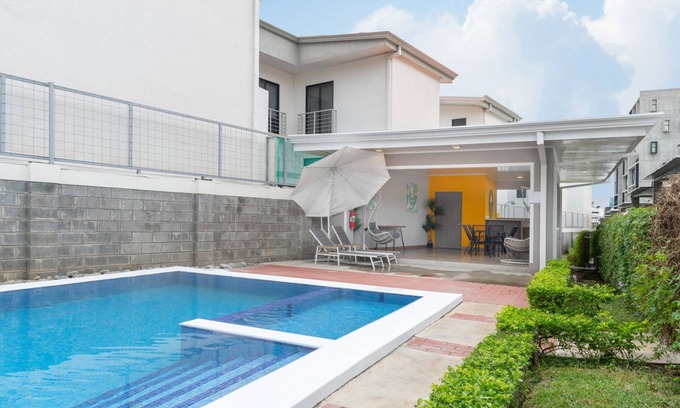 Ciudad Cariari Condominio | Blvd Park 2 BDR Apartment with Pool & Gym