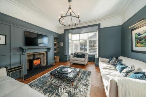 Kemnay Casa | Blythewood Aberdeenshire Luxury Lodge with Hot Tub