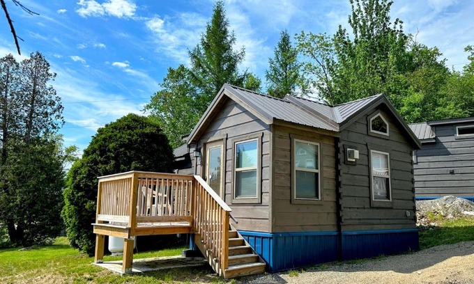 Twin Mountain Casa | BMV8 Tiny Home Topline