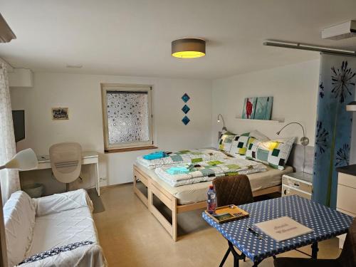 Monthal Cama Y Desayuno | BnB Mönthal im Jurapark
