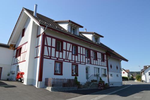Ehrendingen Cama Y Desayuno | BnB zum Schlüssel