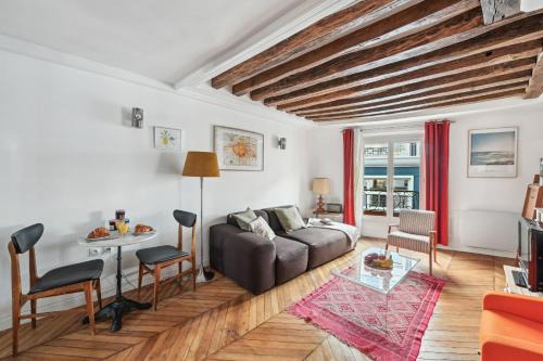 2nd Arrondissement Apartamento | BnBNova - 1BR - Opéra & Palais Royal Gardens