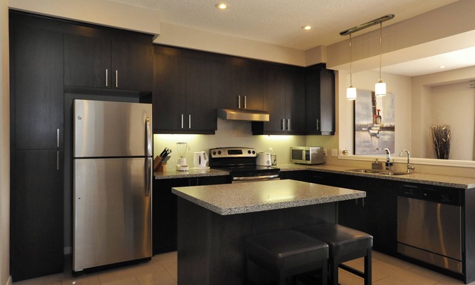 Highland West Casa | Boardwalk Homes - Vacation Homes & Executive Suites