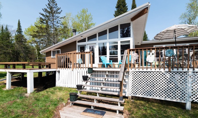 Sioux Narrows Cabaña | Boat access on Lake of the Woods. 10-15 minutes from Kenora