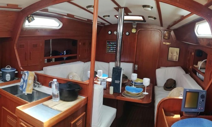 Cádiz Alquiler De Eote | Boat-Apartamento flotante Cádiz. La Juanita Arroyo
