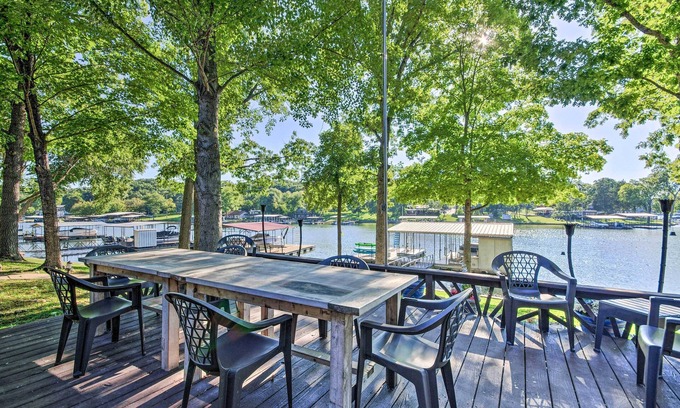 Gravois Mills Casa | Boat Dock + Slides: Lakefront Gravois Mills Home