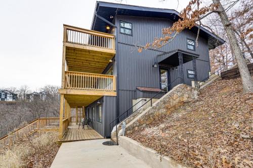 Lake Ozark Casa | Boat Dock Waterfront Lake of the Ozarks Home