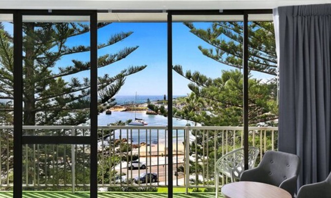 Wollongong Hotel | Boat Harbour Motel