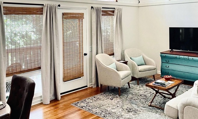 Salem Condominio | Boat Rental | Lake Keowee | Private Balcony | Sand Beach | Mtns| Pool | Golf