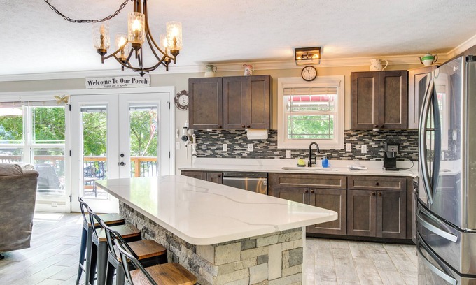 Tazewell Casa | Boat, Swim & Unwind: Waterfront Norris Lake Home!