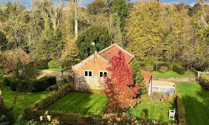 Coltishall Cabaña | Boathouse Barn | Propiedad aislada junto al río ubicada en terrenos de campo