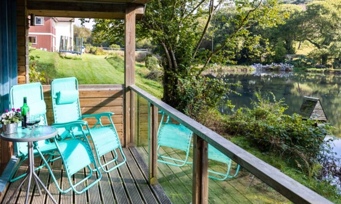 Truro Cabina | Boathouse cabin dog friendly, close to beaches