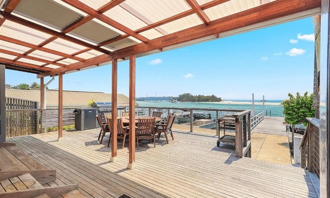 Huskisson Casa | Boatshed and Boathouse