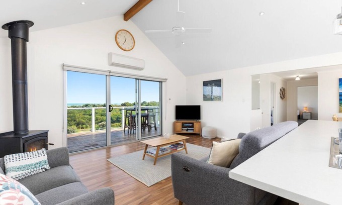 Waterhouse Casa | Boatswain Beach House