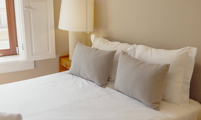 Cedofeita Apartamento | Boavista Premium II Duplex Terrace by Vacationy