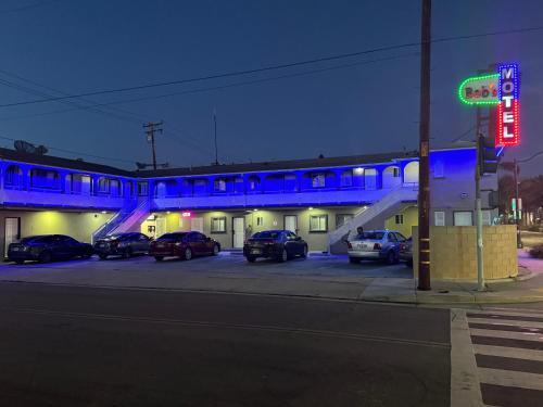 Commerce Hotel | Bob's Motel