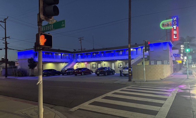 Commerce Hotel | Bob's Motel