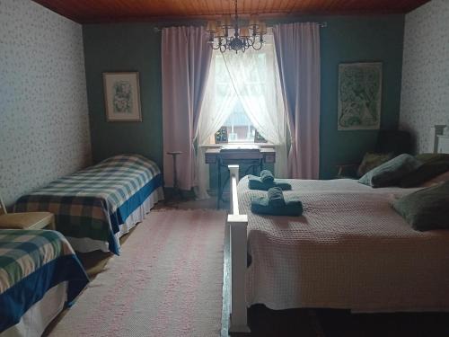 Iltasmaki Cama Y Desayuno | Bobackan pihatorpan kammarit