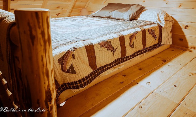 Butternut Cabina | Bobbers Cabin #1. Make some memories at this unique and family-friendly place.